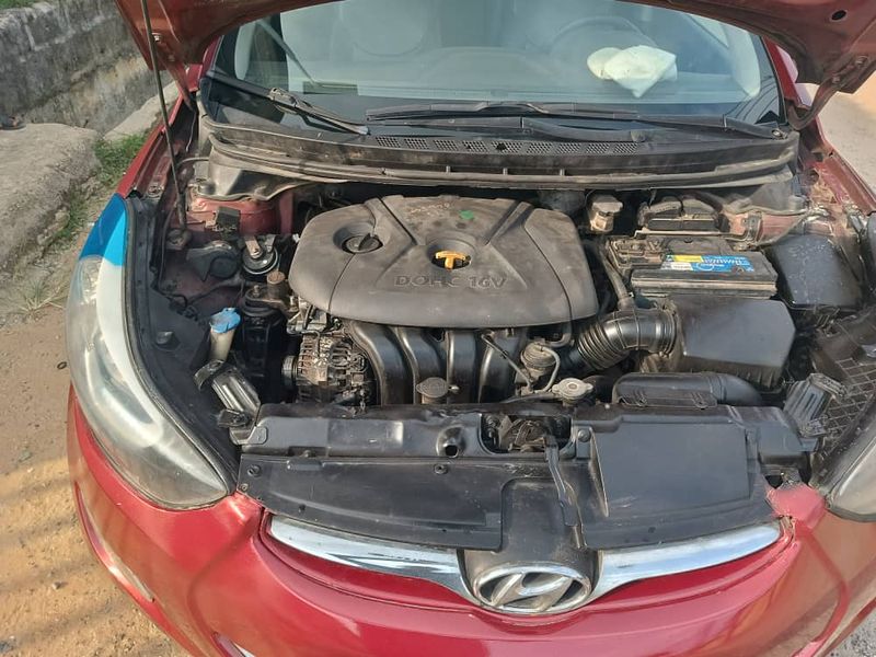 Thumbnail 4 of 2013 Hyundai Elantra